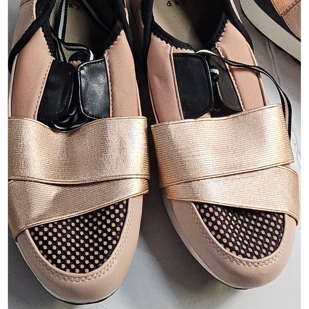 A New Day Lacey Womens 6.5 Rose Gold Metallic Fashion Sneakers Lace Up‎ w Straps